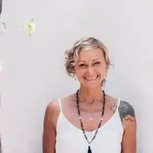 Stefanie Holzer