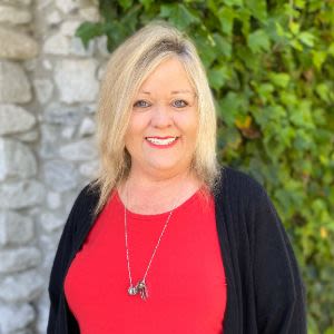 Sandra Lott