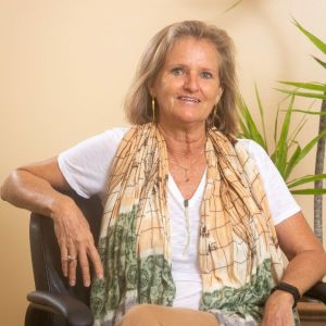 Paula Thomas