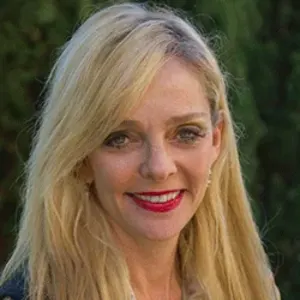  Audrey Hope