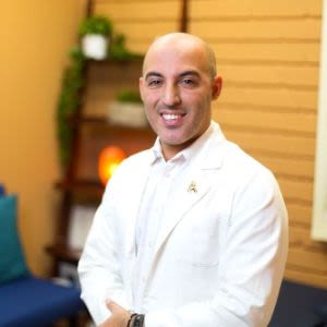 Dr. Elad Sinay