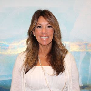 Deanna McCartin