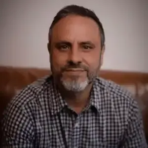 Pastor Carl Ubiñas