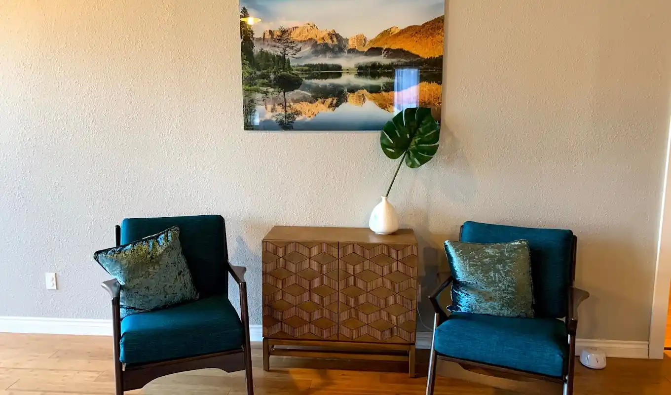 Compass Whole Health Treatment Options, Amenities & Photos (Vancouver