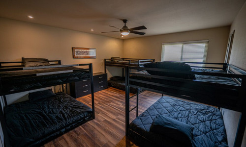 Vertical House Sober Living facility photo 2