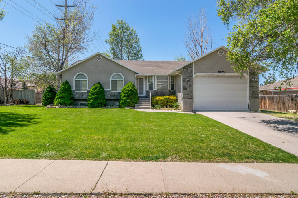 Sober Living Properties Willowcreek House facility photo 3