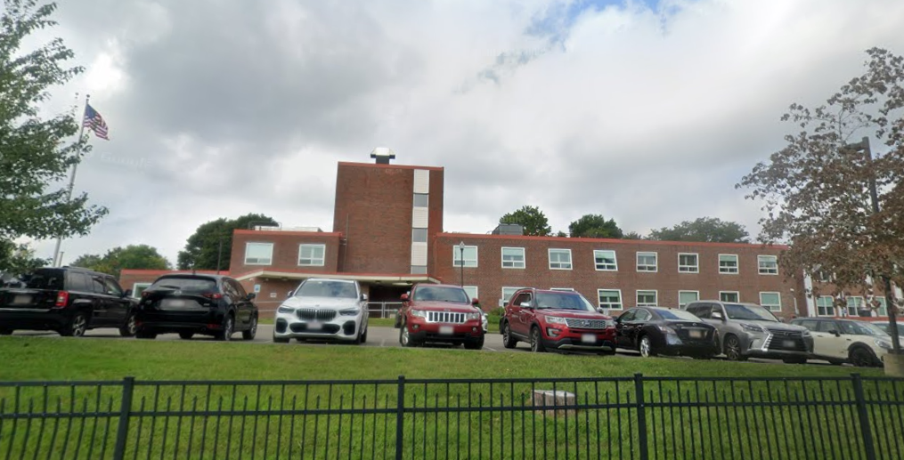 McLean SouthEast at Oak Street facility photo 4