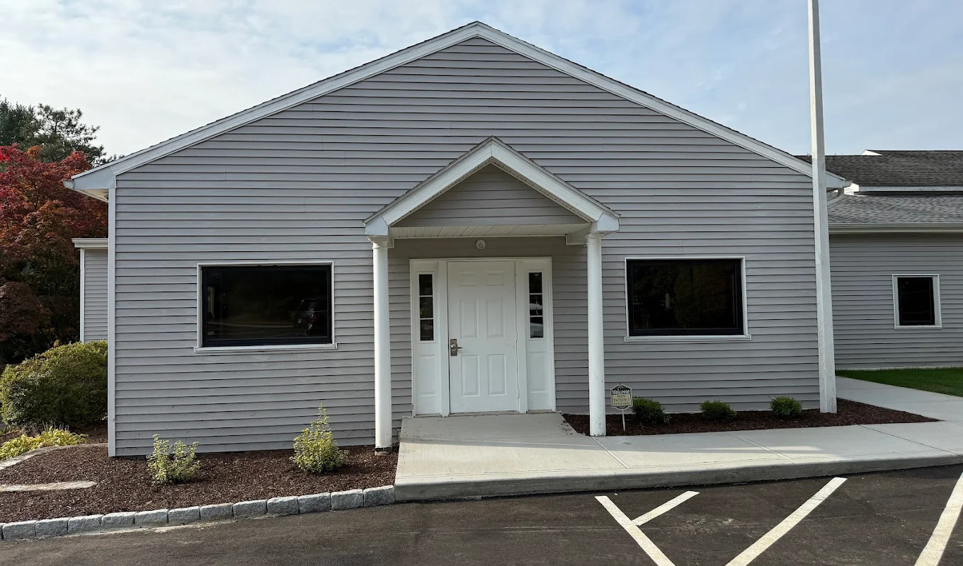 Hopewell Health Solutions East Hampton facility photo 2