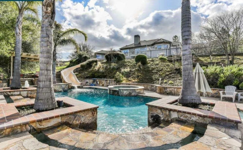 Residential Premium Image