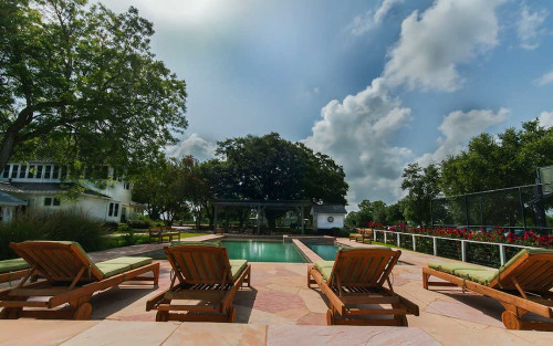 Residential Premium Image