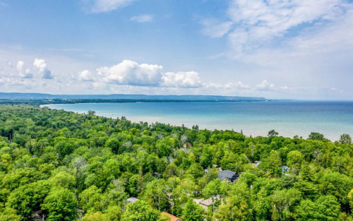 Residential Premium Image