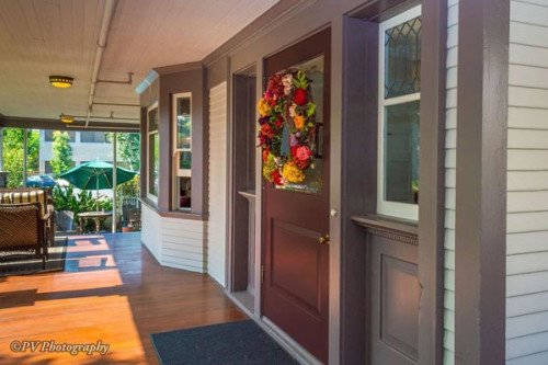 Residential Premium Image
