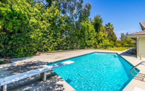 Residential Premium Image