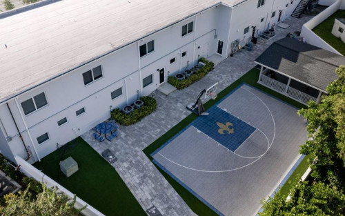 Residential Premium Image
