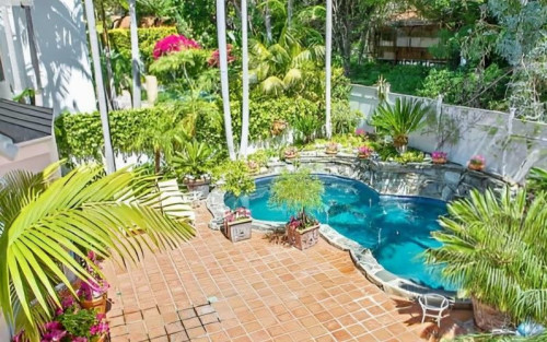 Residential Premium Image