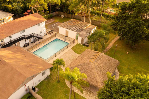 Residential Premium Main Image