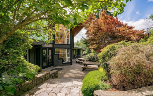 Residential Premium Image