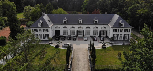 Residential Premium Image