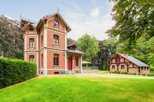 Residential Premium Main Image