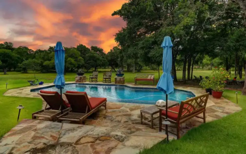 Residential Premium Image