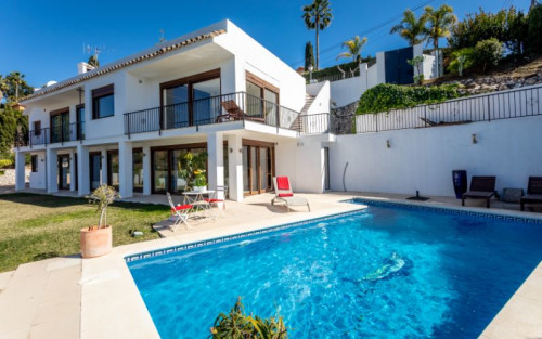 Residential Premium Image