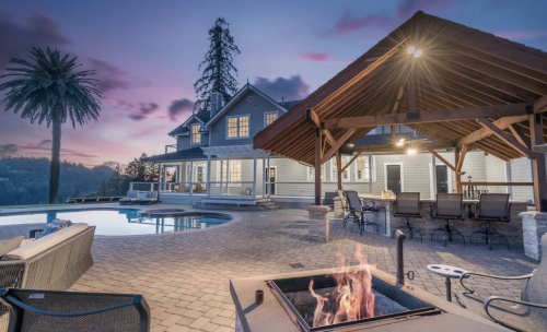Residential Premium Image