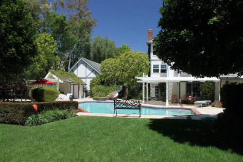 Residential Premium Image