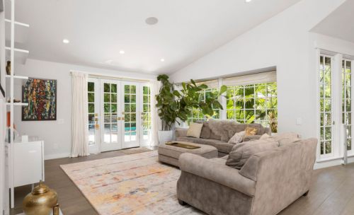 Residential Premium Image