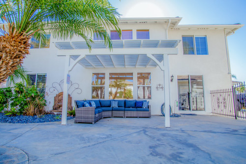 Residential Premium Image