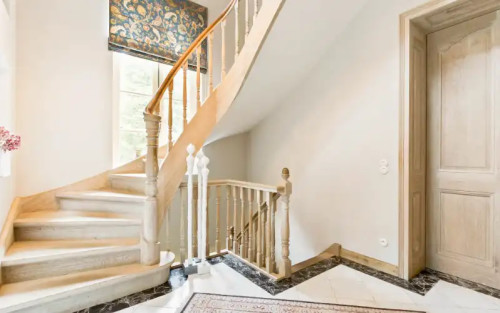 Residential Premium Image