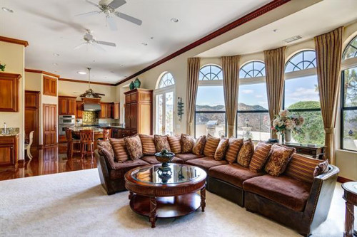 Residential Premium Image