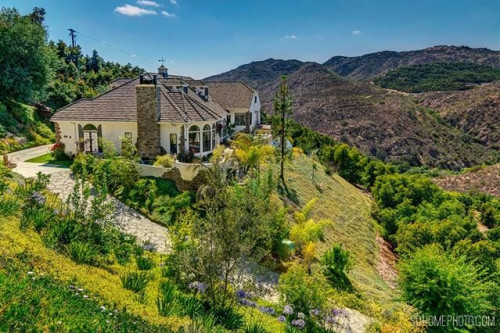 Residential Premium Image