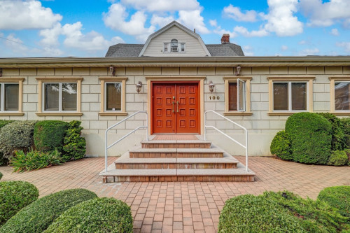 Residential Premium Image