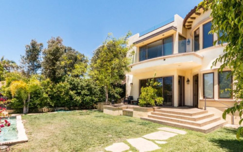 Residential Premium Image