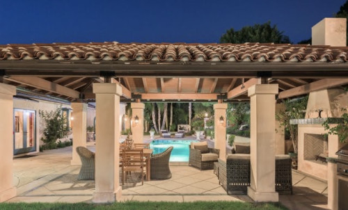 Residential Premium Image