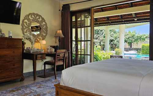 Residential Premium Image