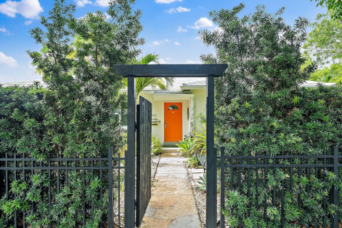 Residential Premium Main Image