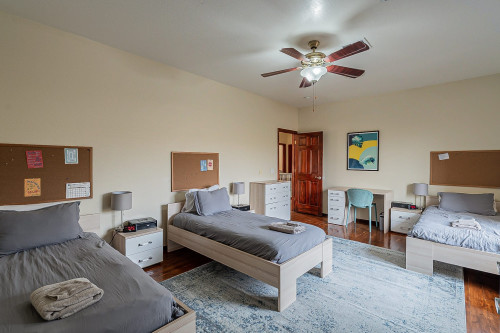 Residential Premium Image