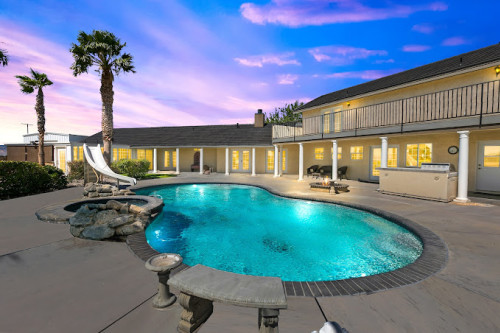 Residential Premium Image