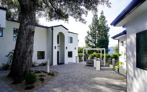 Residential Premium Image