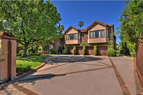 Residential Premium Image