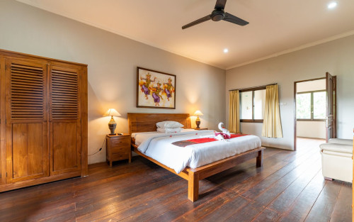 Residential Premium Image