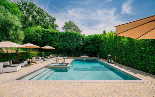 Residential Premium Image