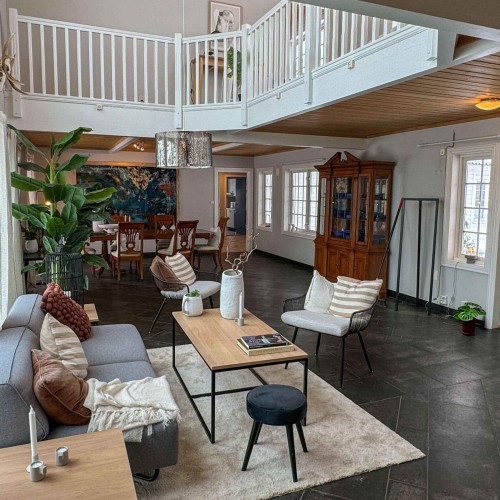 Residential Premium Image