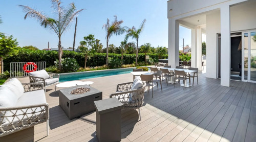 Residential Premium Image