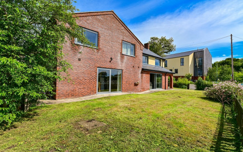 Residential Premium Image