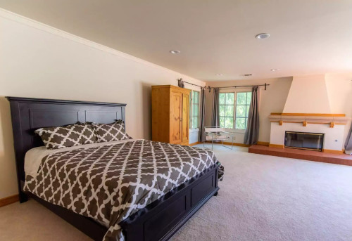 Residential Premium Image
