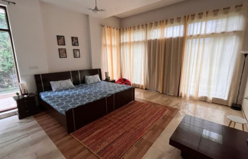 Residential Premium Image