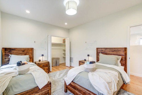 Residential Premium Image