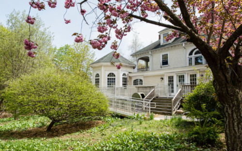 Residential Premium Image